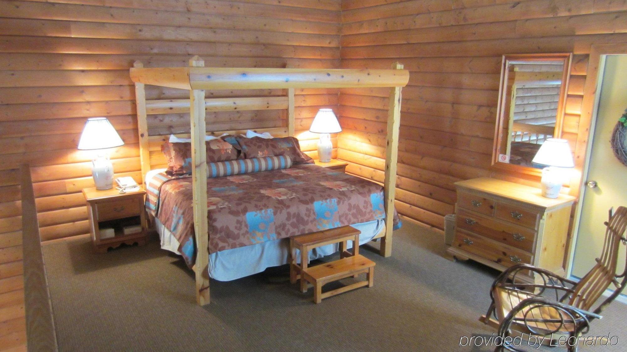 Baymont By Wyndham Mequon Milwaukee Area Hotel Room photo